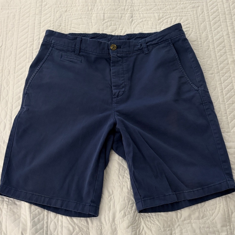 Johnnie-O Flat Front 33” waist Shorts